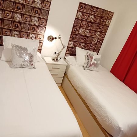 Apartamento Compartido Excelente Ubicacion El Prat de Llobregat Exterior foto